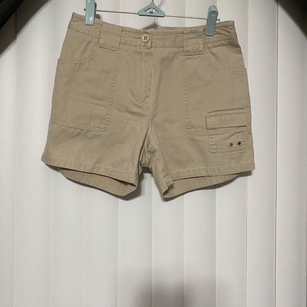 Caslon tan shorts with 5 pockets